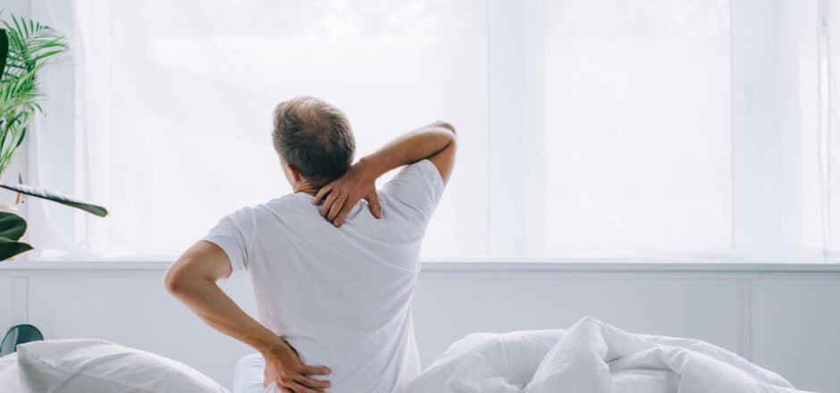 % How An Ill Fitting Mattress Or Pillow Can Worsen Your Neck And Shoulder Pain How An Ill-Fitting Mattress Or Pillow Can Worsen Your Neck And Shoulder Pain